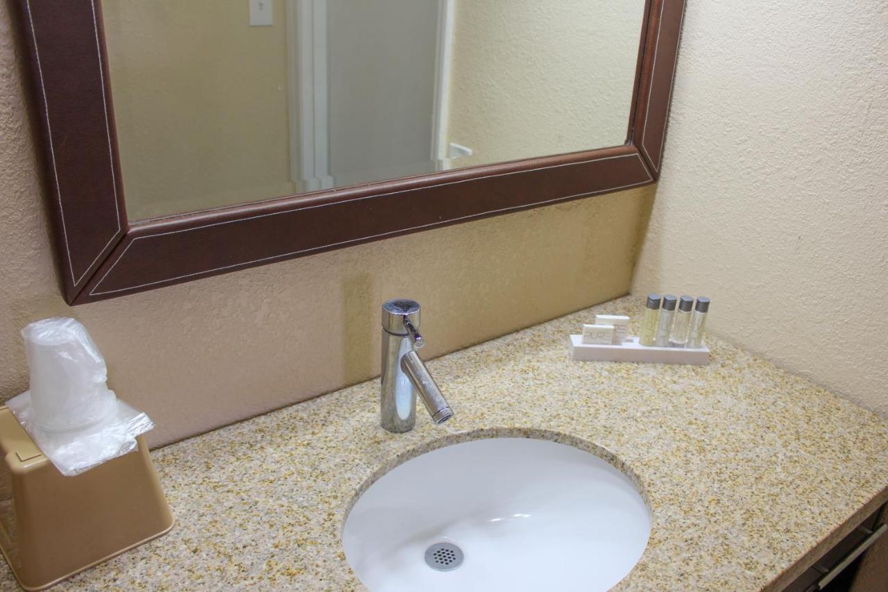 Apm Inn & Suites - Jacksonville Ngoại thất bức ảnh